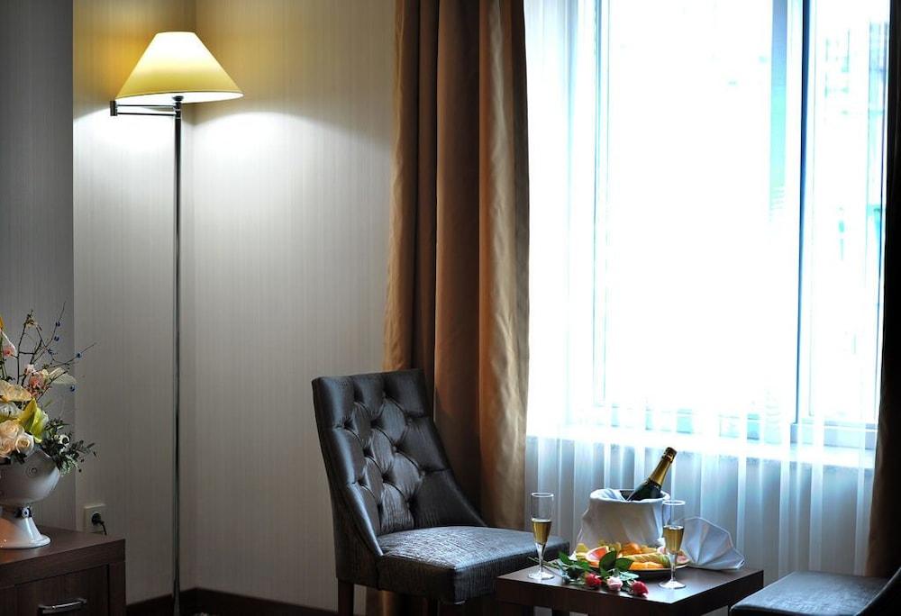Rhiss Hotel Bostanci Istanbul Ngoại thất bức ảnh