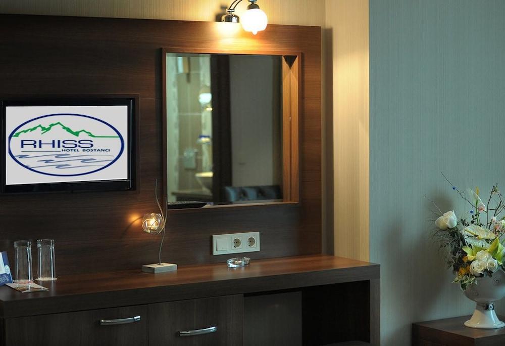 Rhiss Hotel Bostanci Istanbul Ngoại thất bức ảnh