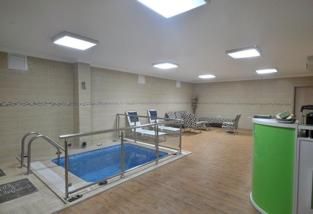 Rhiss Hotel Bostanci Istanbul Ngoại thất bức ảnh